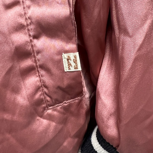 LIMITED Edition Pink Satin Embroidered Floral Billabong Jacket  Size Medium - Picture 12 of 15